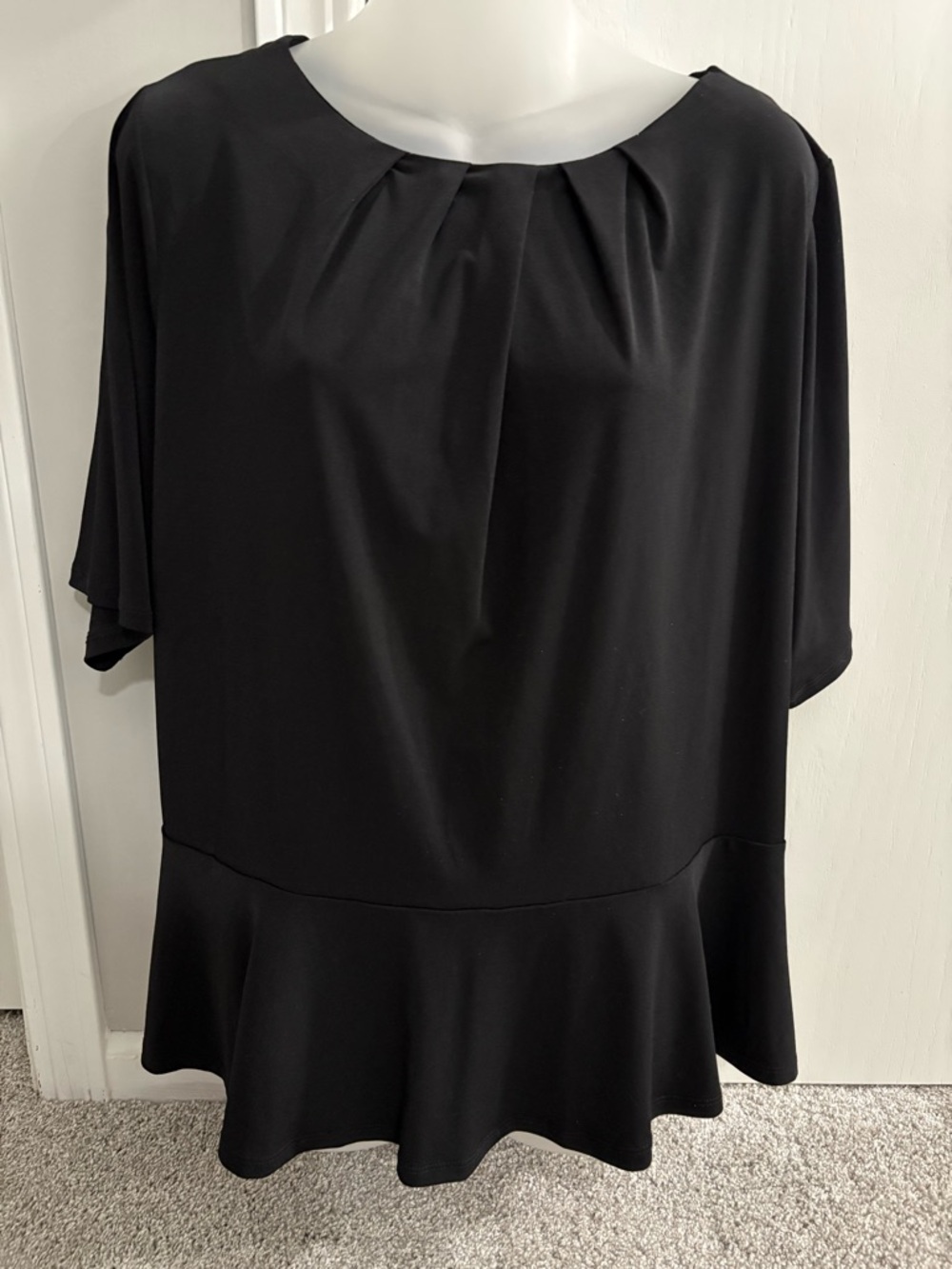 Liz Claiborne Woman Black Ruffle-Hem Tunic Top Size 2X